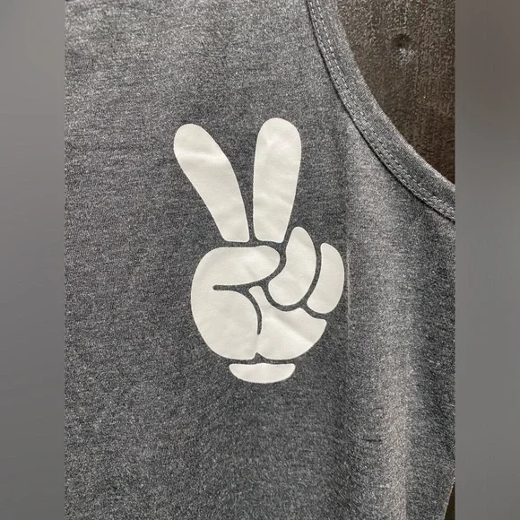 🖤 Mickey inspired tank top! - Picture 6 of 15